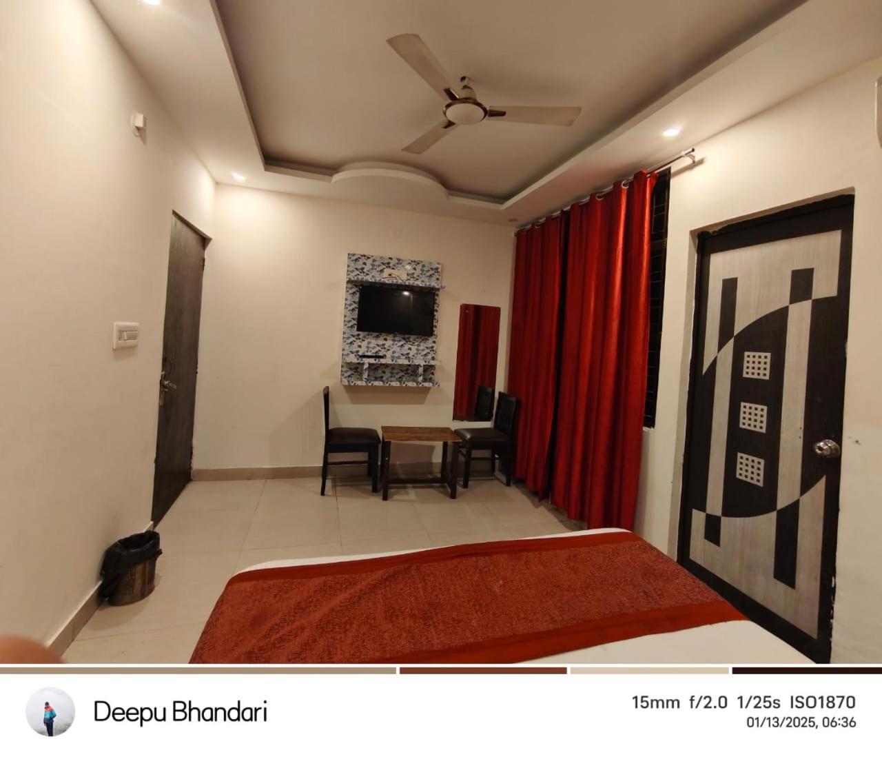 Linda International Near Delhi Airport-gross Group New Delhi