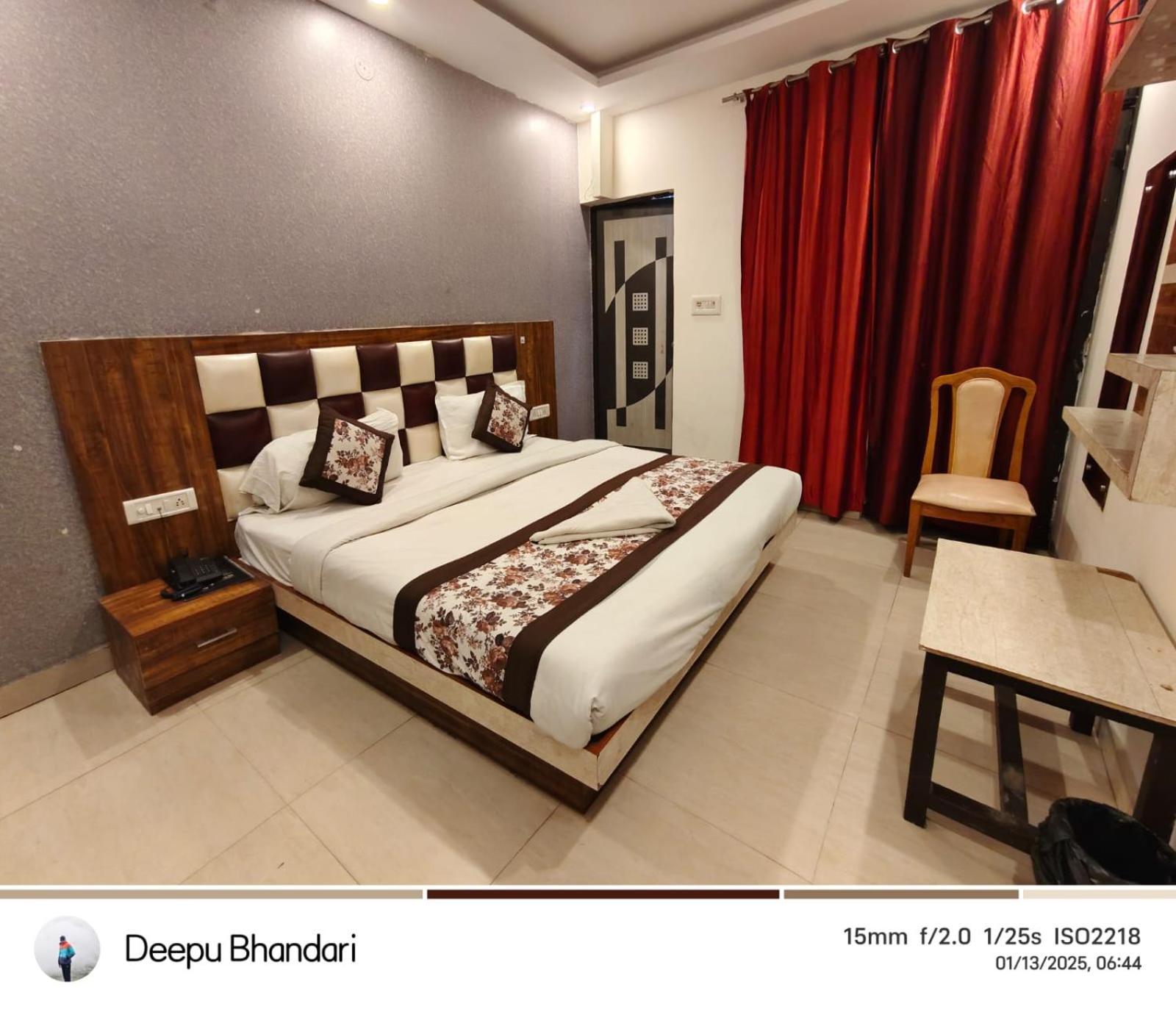 Linda International Near Delhi Airport-gross Group New Delhi